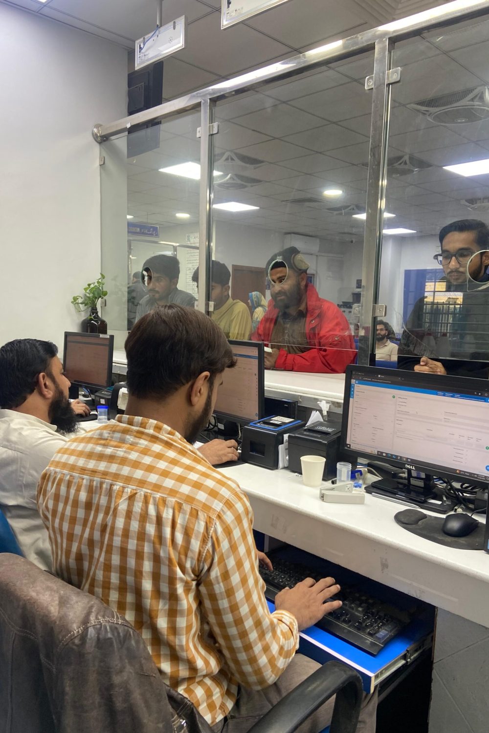 6235bb3c-c0b4-4e13-9f2b-46443710e4ac